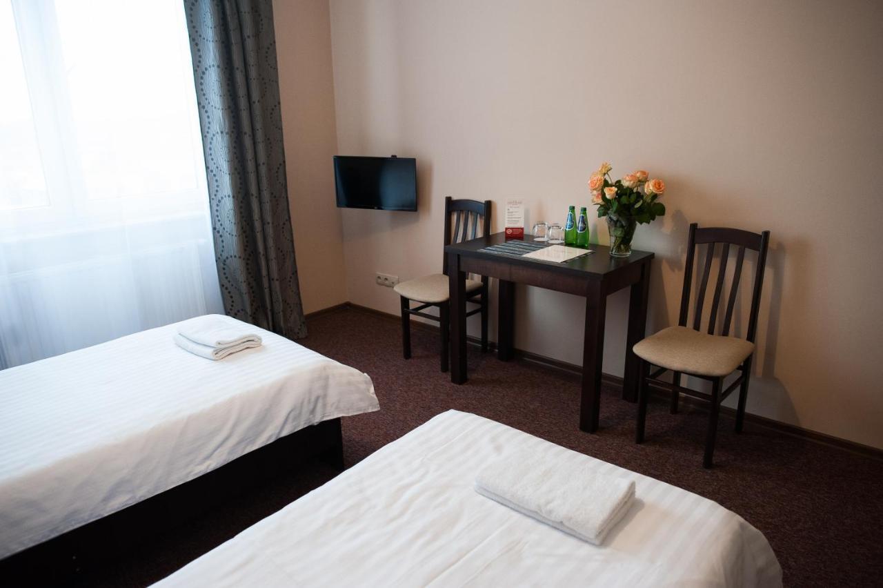 Hotel Zacisze Bratkowice Exterior photo